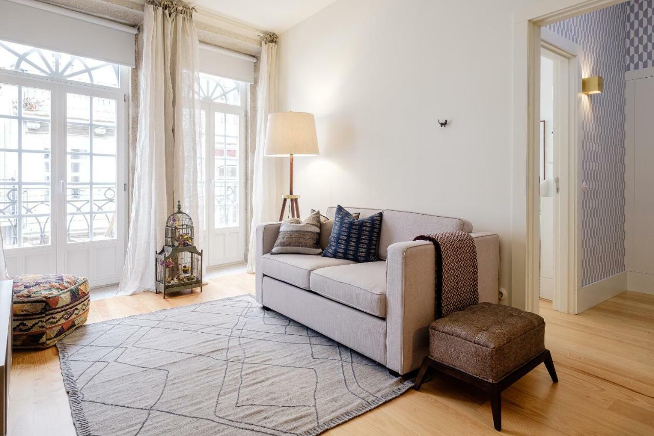 Boutique Rentals-Flores Plaza In City Historical Center ポルト エクステリア 写真