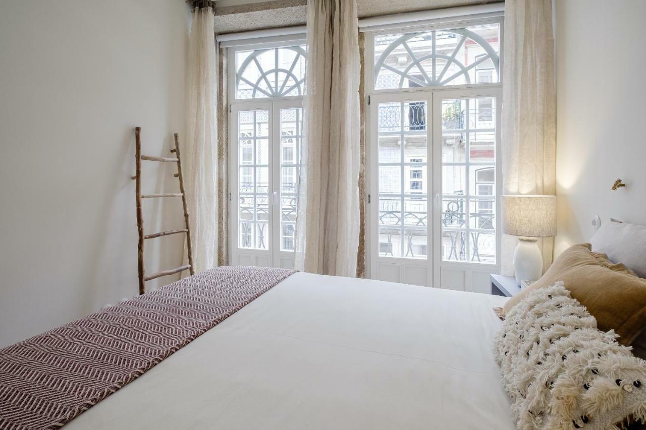 Boutique Rentals-Flores Plaza In City Historical Center ポルト エクステリア 写真