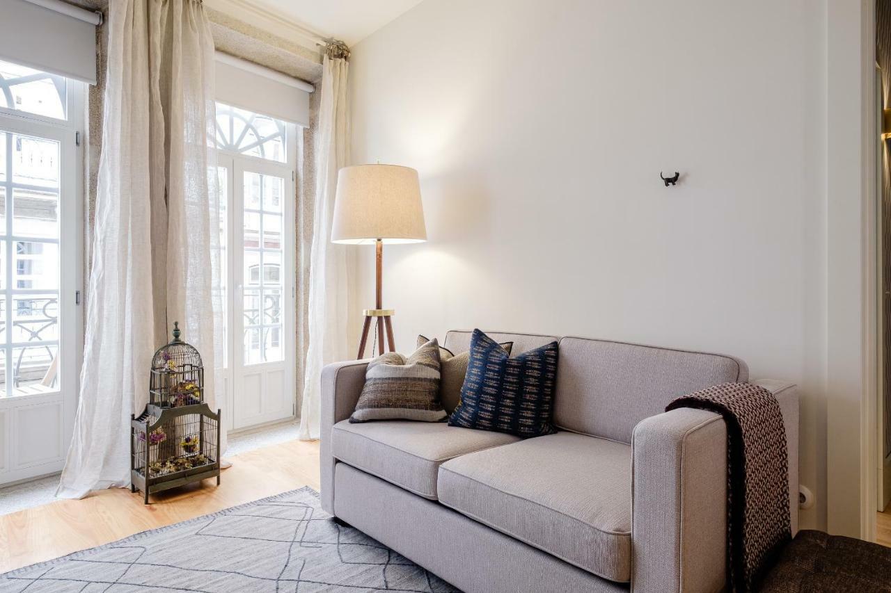 Boutique Rentals-Flores Plaza In City Historical Center ポルト エクステリア 写真