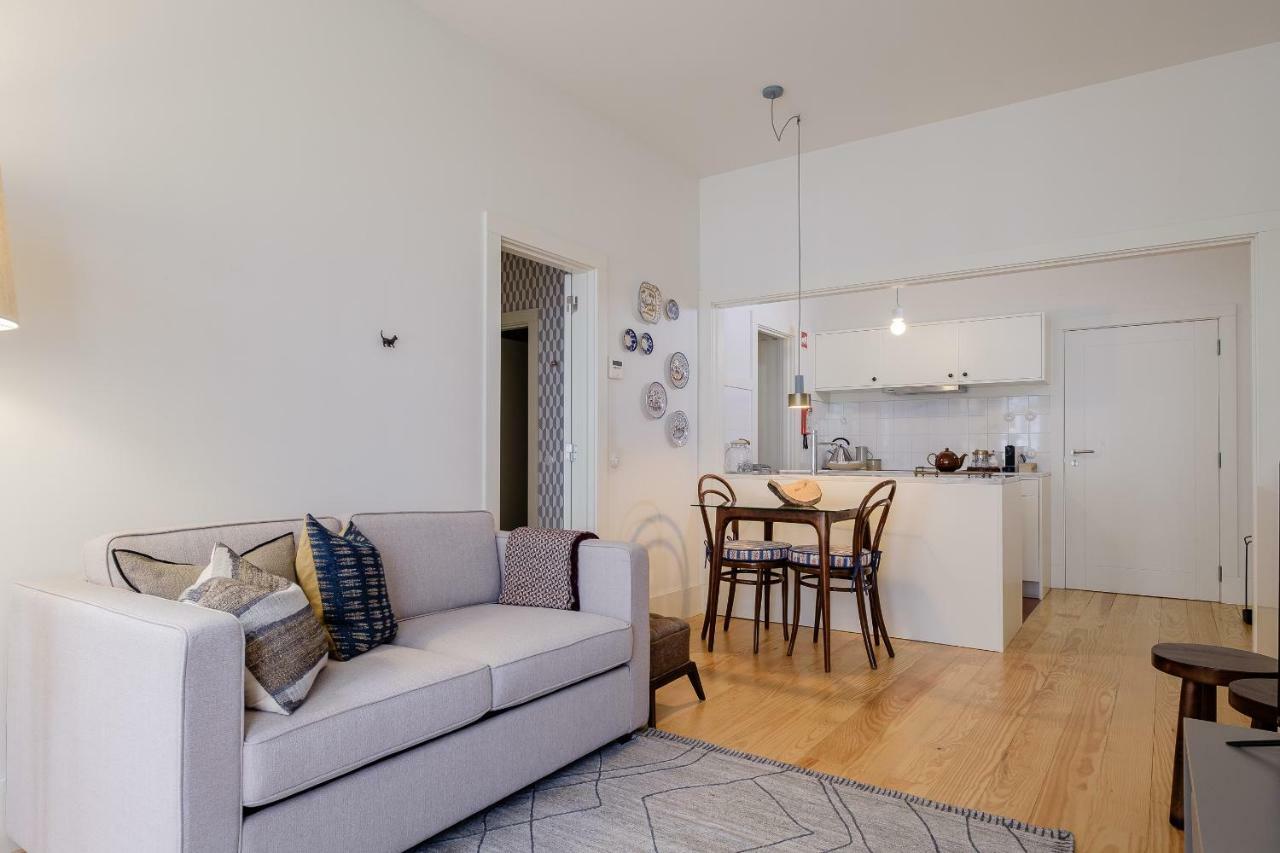 Boutique Rentals-Flores Plaza In City Historical Center ポルト エクステリア 写真