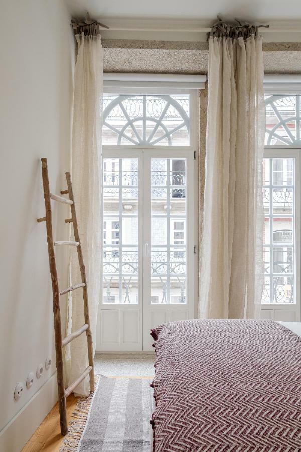 Boutique Rentals-Flores Plaza In City Historical Center ポルト エクステリア 写真